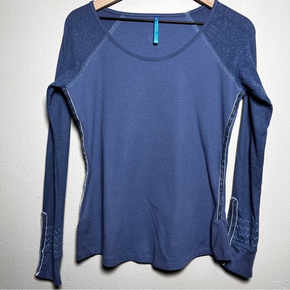 Kuhl Women Alva Thermal Top Medium Blue Scoop Neck Long‎ Sleeve Gorpcore Outdoor - Picture 1 of 11